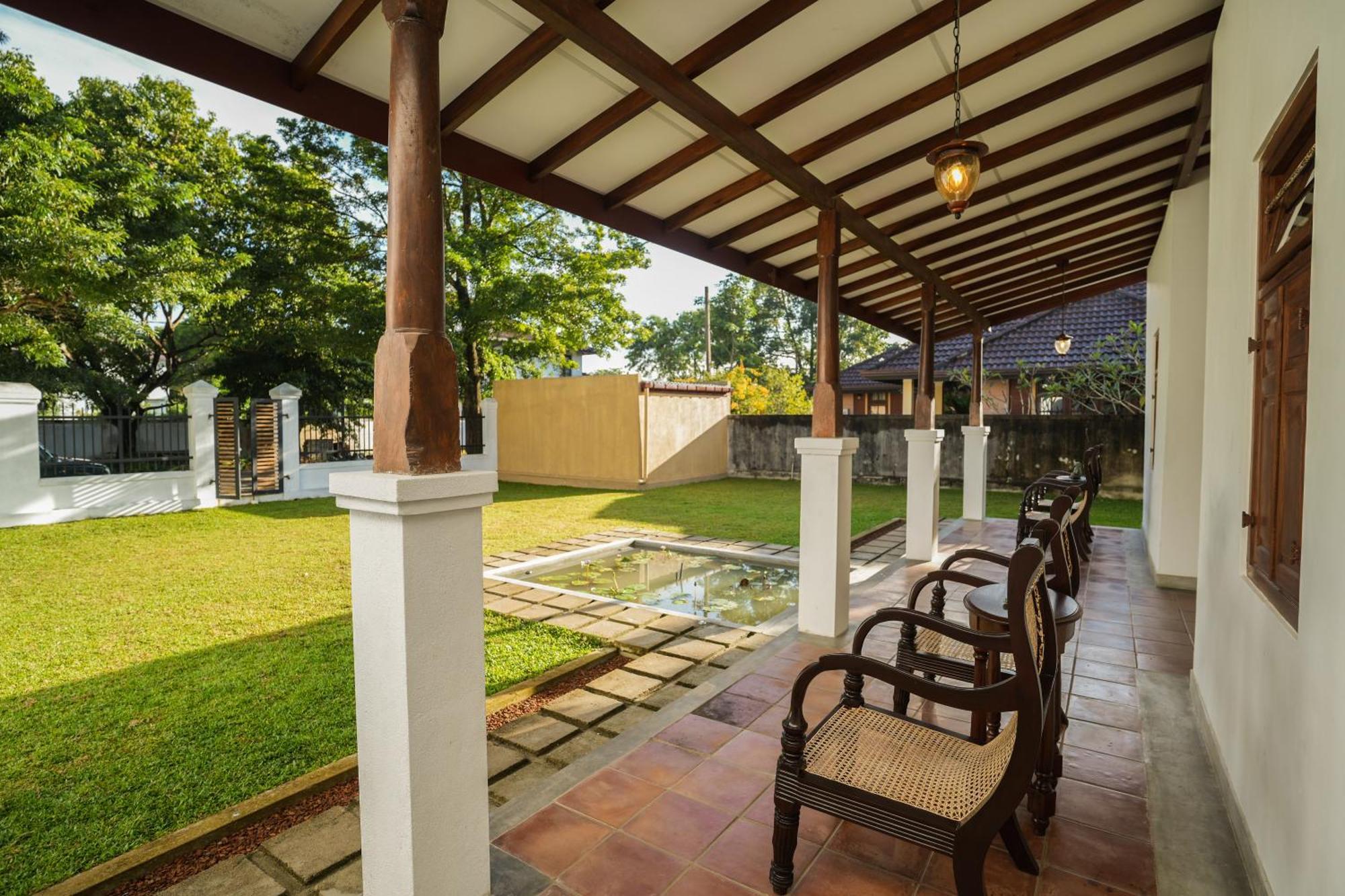 Summer House - Private Villa Close To International Airport Bia Ja-Ela Exterior foto